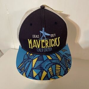 Mavericks California Hat NWT